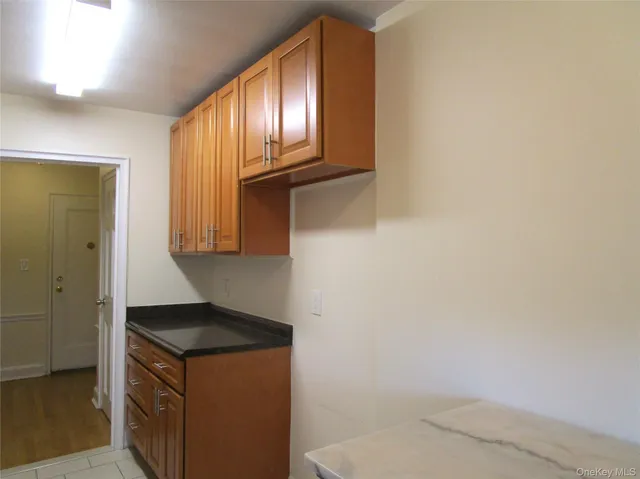 $338,000 | 43 North Forest Avenue, Unit C23, Rockville Centre, NY 11570