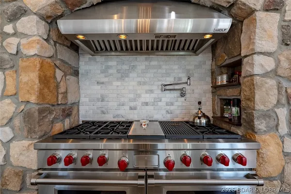 $1,750,000 | 1224 Palisades Drive, Four Seasons, MO 65049