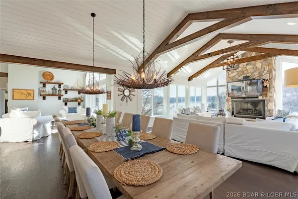 $1,750,000 | 1224 Palisades Drive, Four Seasons, MO 65049