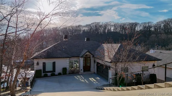 $1,750,000 | 1224 Palisades Drive, Four Seasons, MO 65049