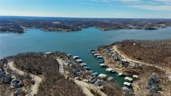 $1,750,000 | 1224 Palisades Drive, Four Seasons, MO 65049