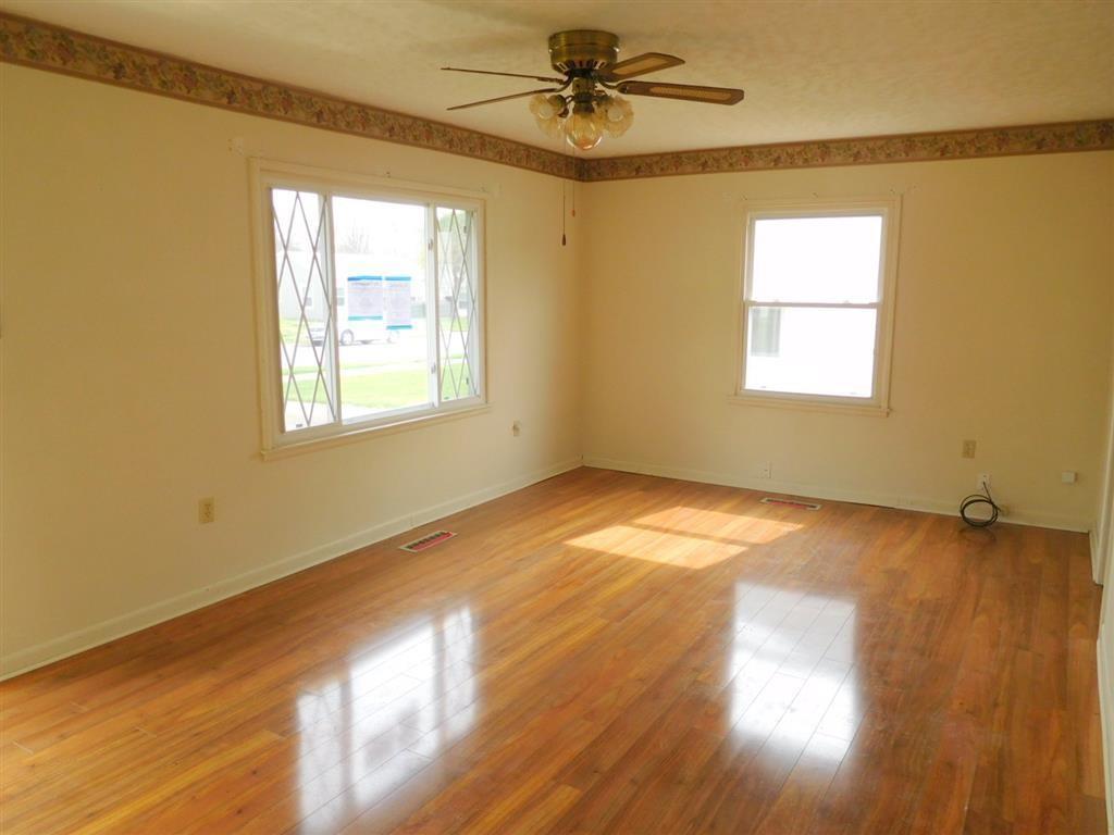 2131 North Hadley Road Springfield, OH 45505 - Photo 4 of 21 Gallery Image 4