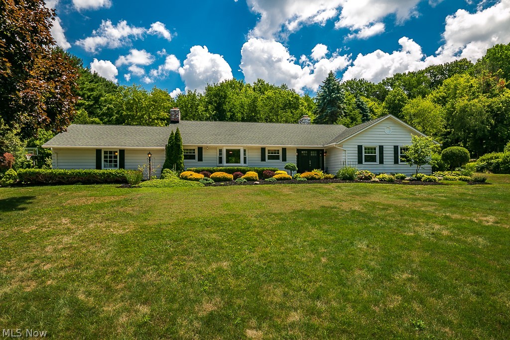 321 Barrington Ridge Road Painesville, OH 44077 - Photo 1 of 34 321 Barrington Ridge Road sits right in the "sweet spot" of Painesville Twp's most prized location!