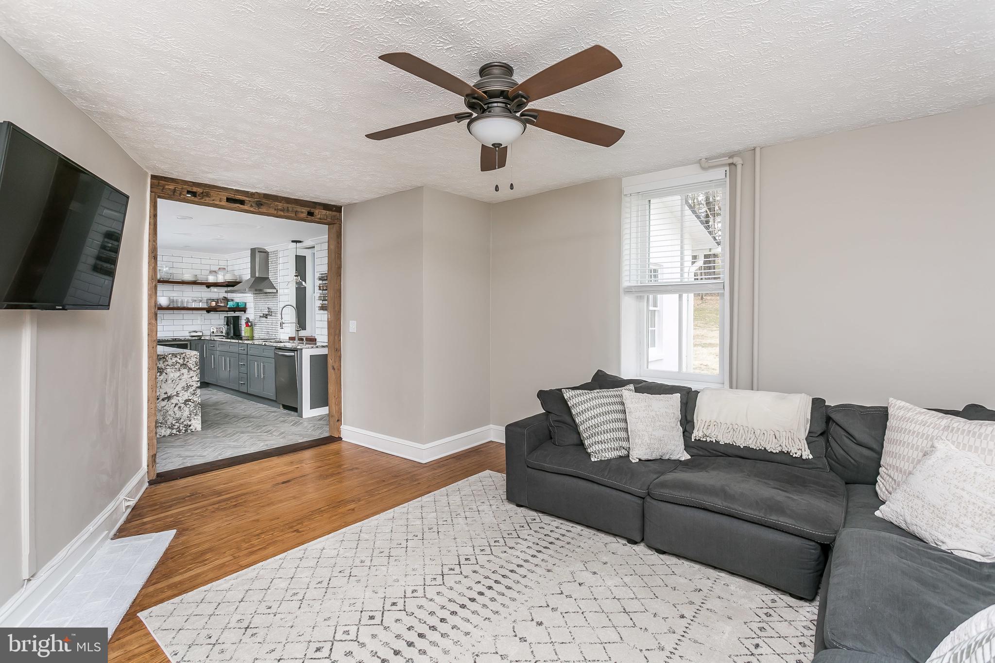 171 Frist Road Colora, MD 21917 - Photo 8 of 24 Living Room