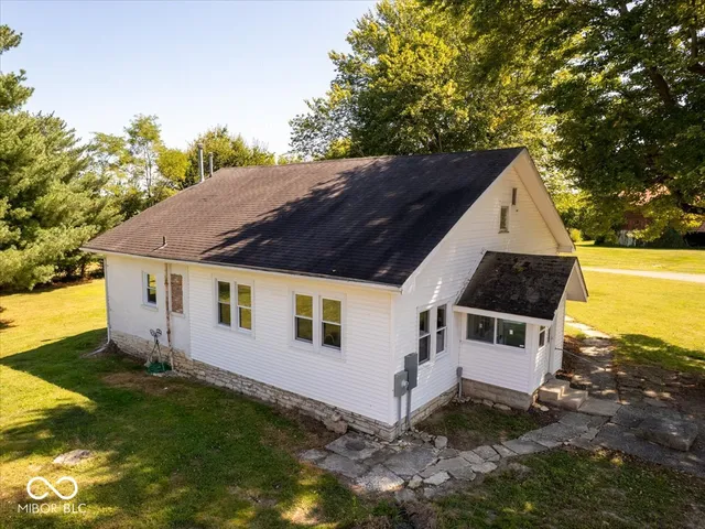 $213,800 | 3852 West Co Road 1100 South, Westport, IN 47283