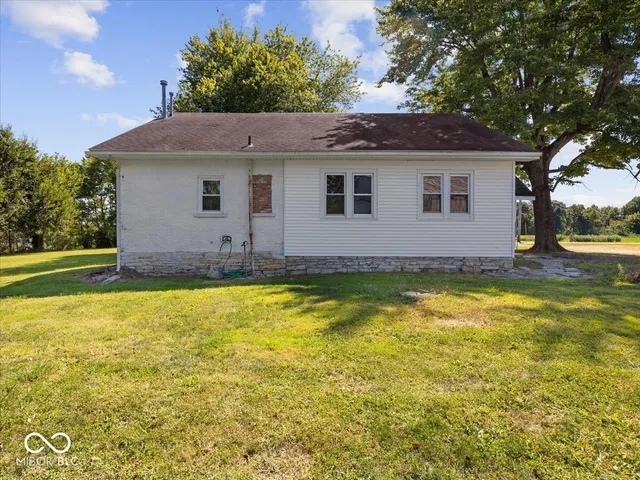 $213,800 | 3852 West Co Road 1100 South, Westport, IN 47283