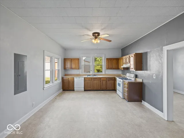 $213,800 | 3852 West Co Road 1100 South, Westport, IN 47283