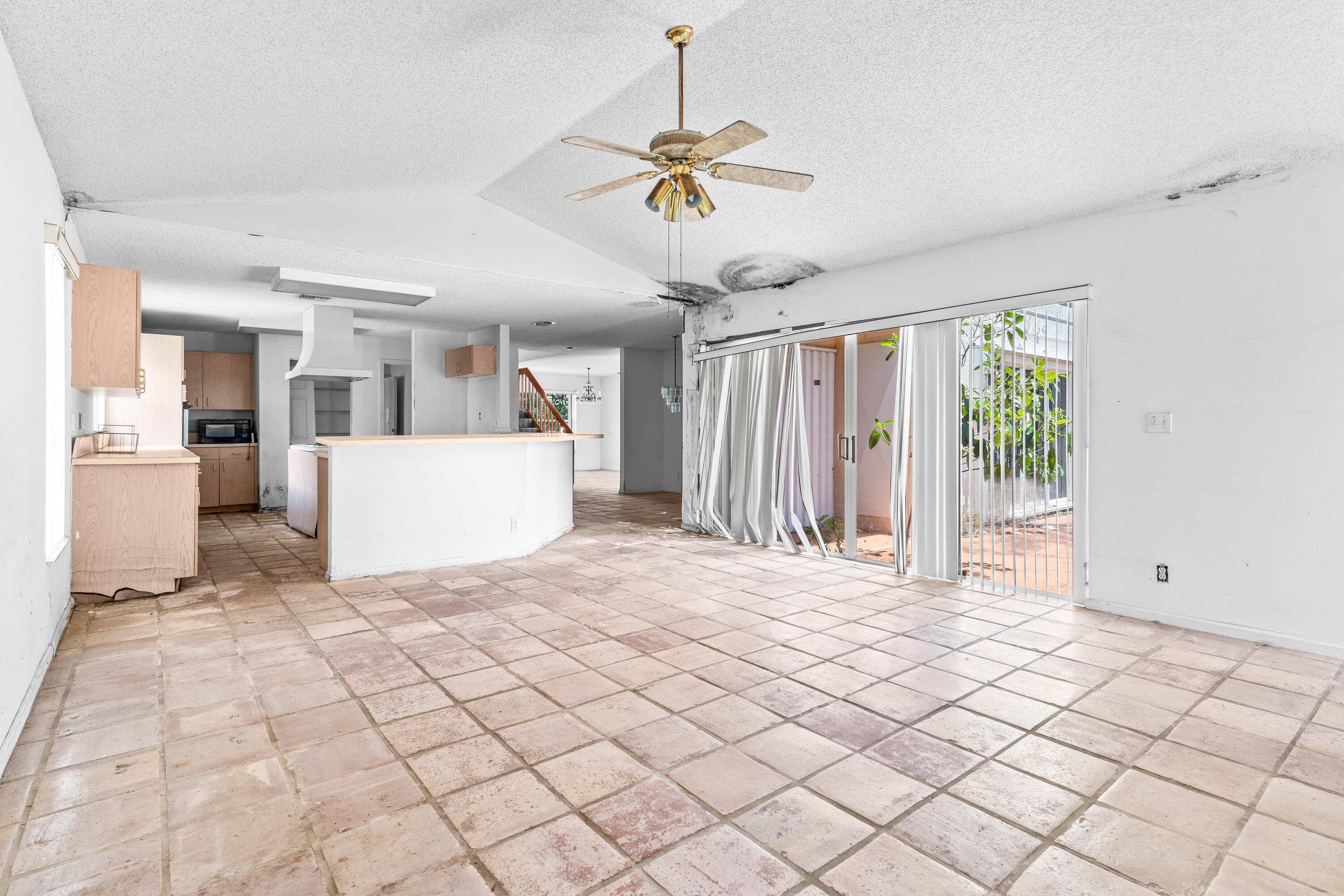 8885 Spring Valley Drive Boynton Beach, FL 33472 - Photo 11 of 38 DINING AREA