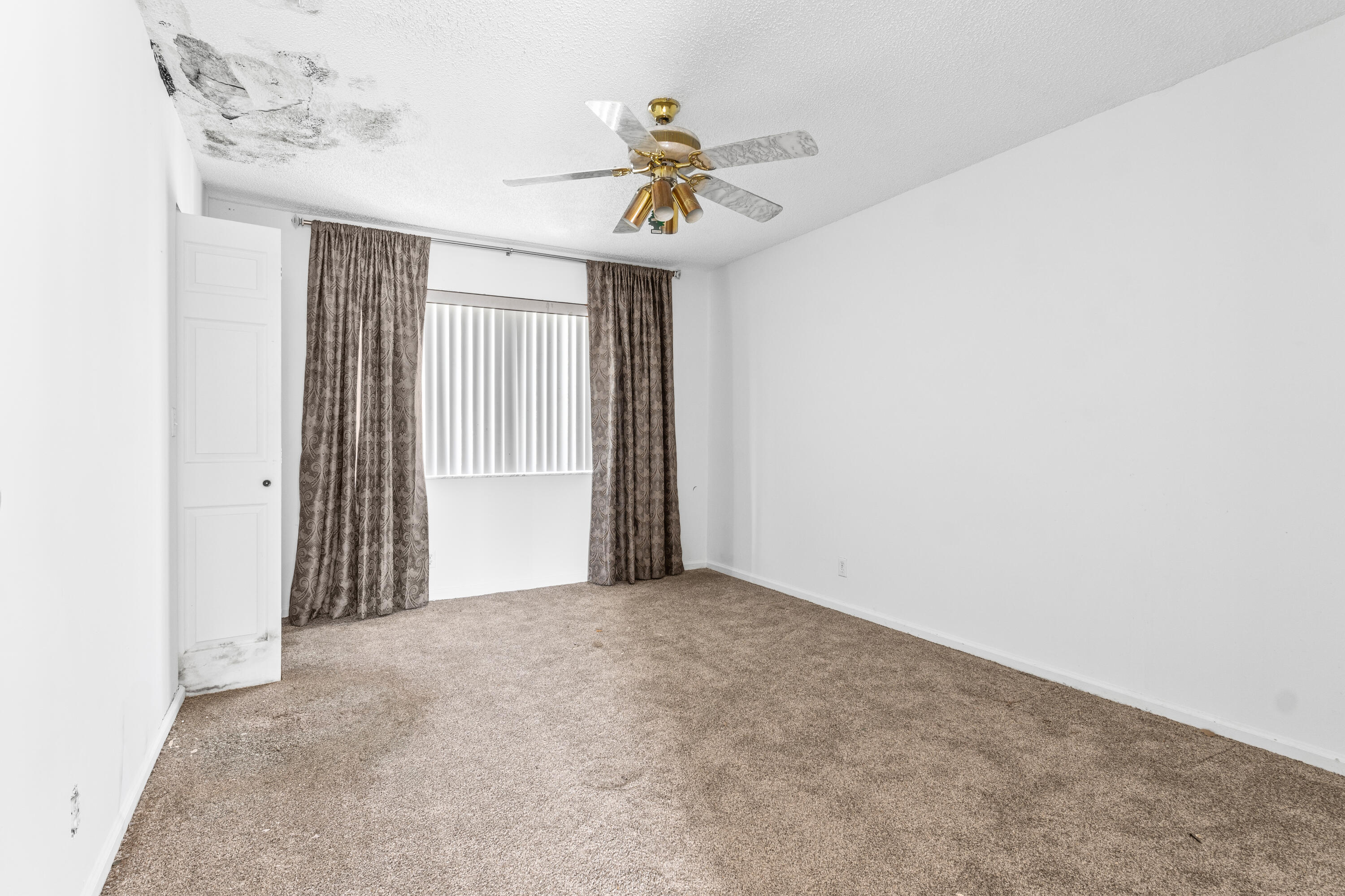 8885 Spring Valley Drive Boynton Beach, FL 33472 - Photo 18 of 38 BEDROOM