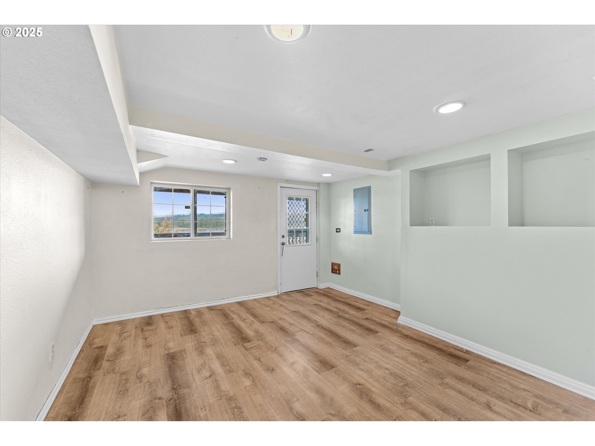 3011 Northeast Rasmussen Road Corbett, OR 97019 - Photo 18 of 33