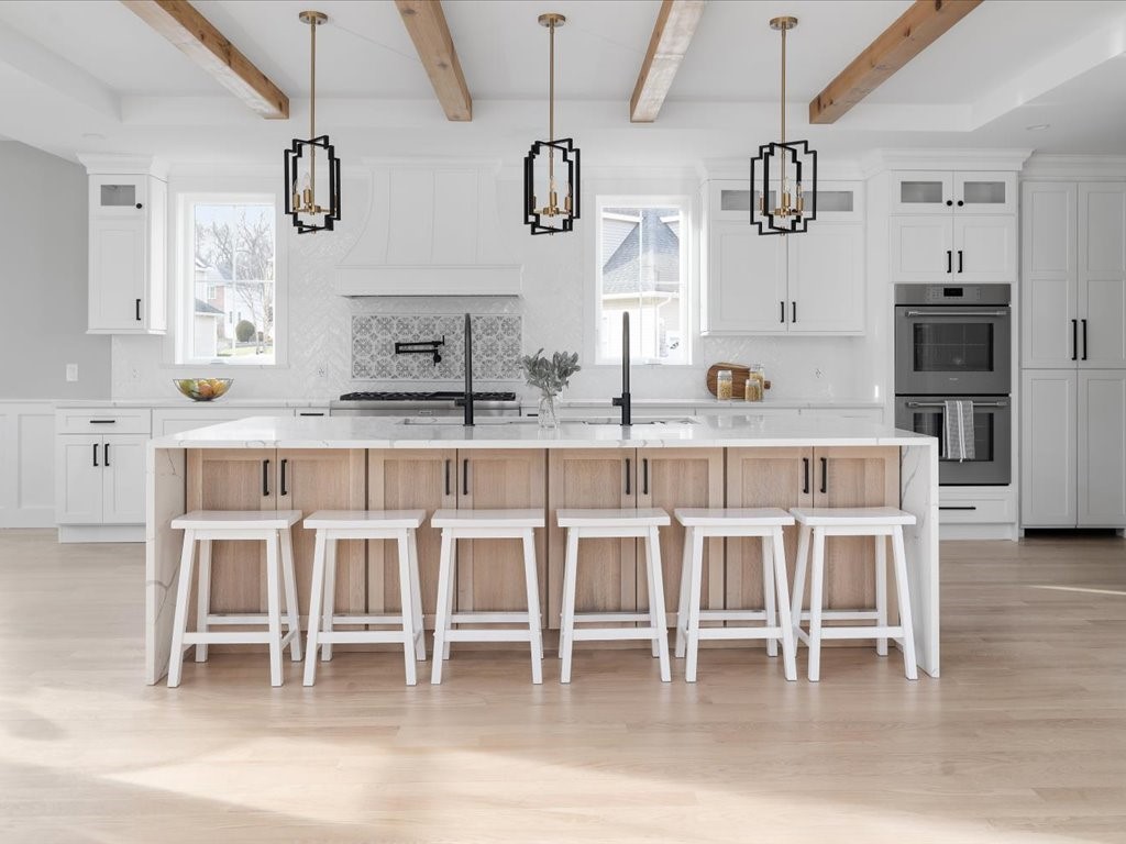 141 Fox Ridge Drive Cranston, RI 02921 - Photo 2 of 47