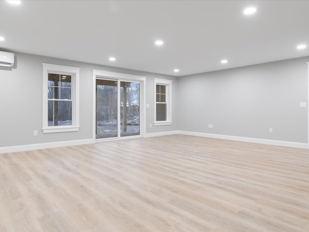 141 Fox Ridge Drive Cranston, RI 02921 - Photo 36 of 47