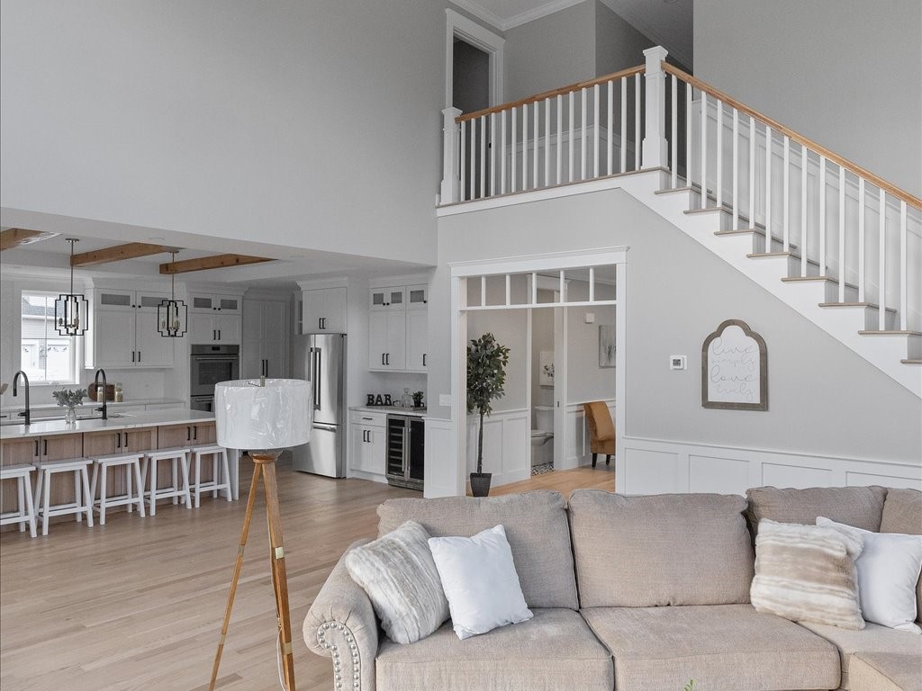 141 Fox Ridge Drive Cranston, RI 02921 - Photo 10 of 47