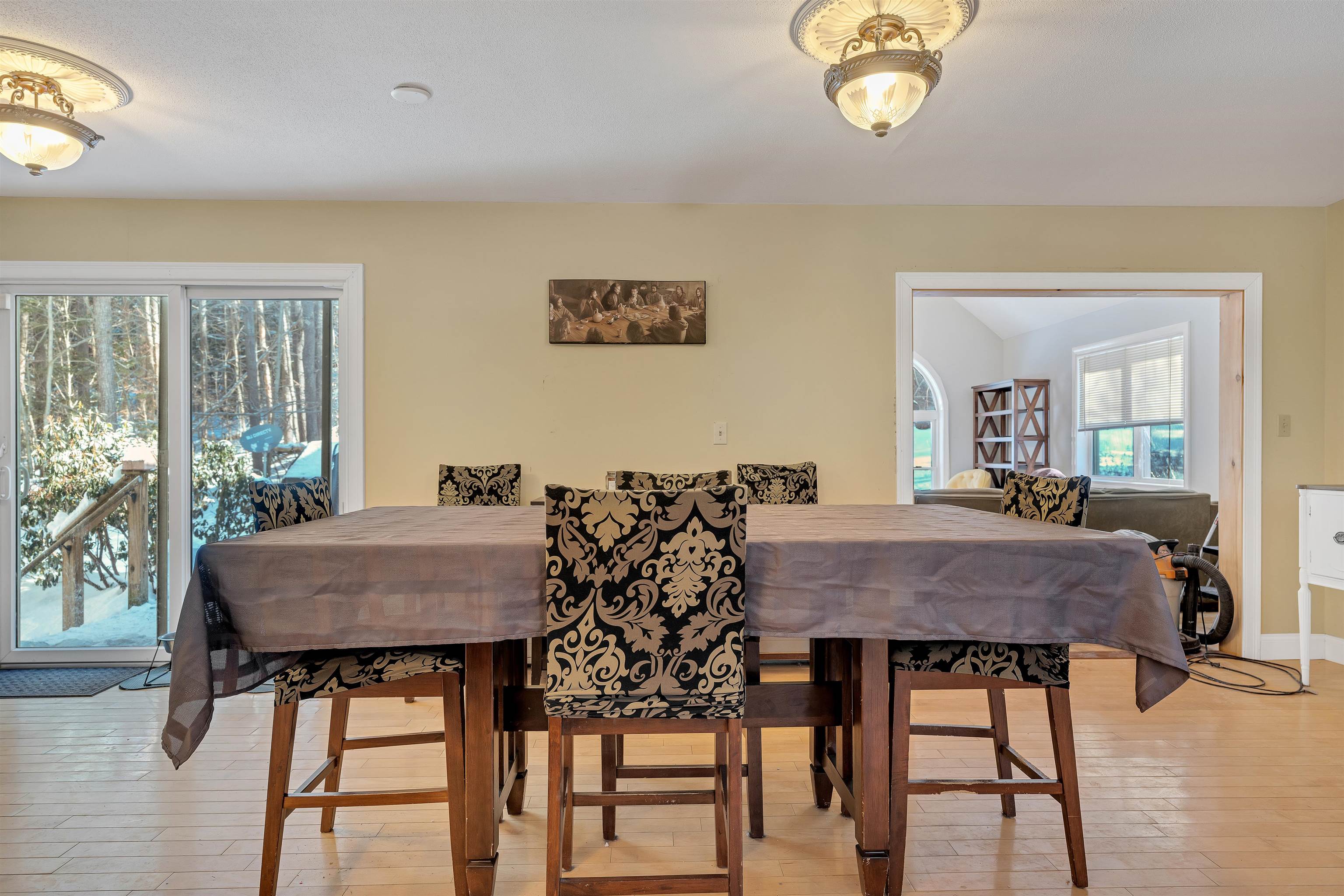 456 Tichenor Road Hartford, VT 05059 - Photo 3 of 27 Gallery Image 3