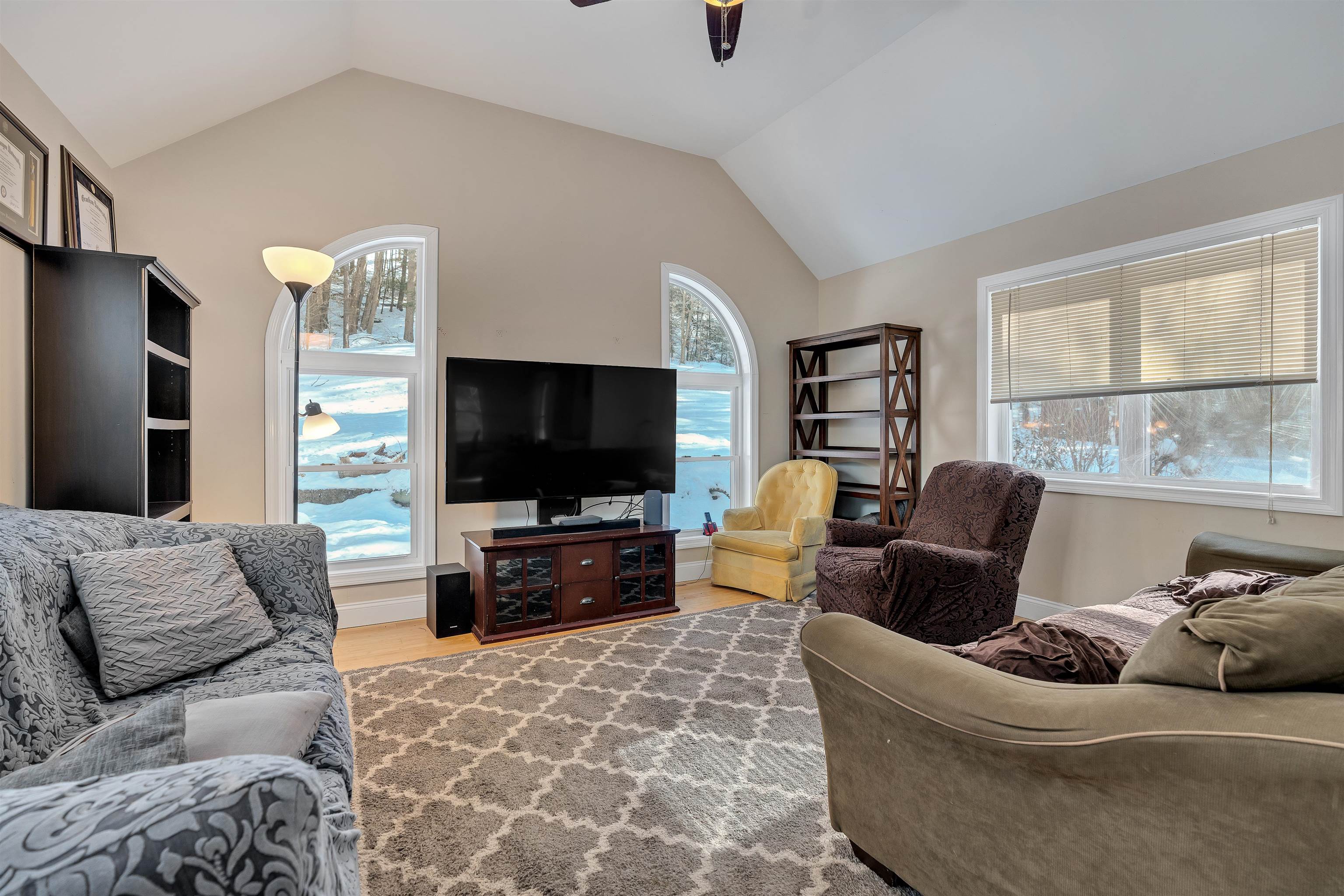 456 Tichenor Road Hartford, VT 05059 - Photo 7 of 27 Gallery Image 7