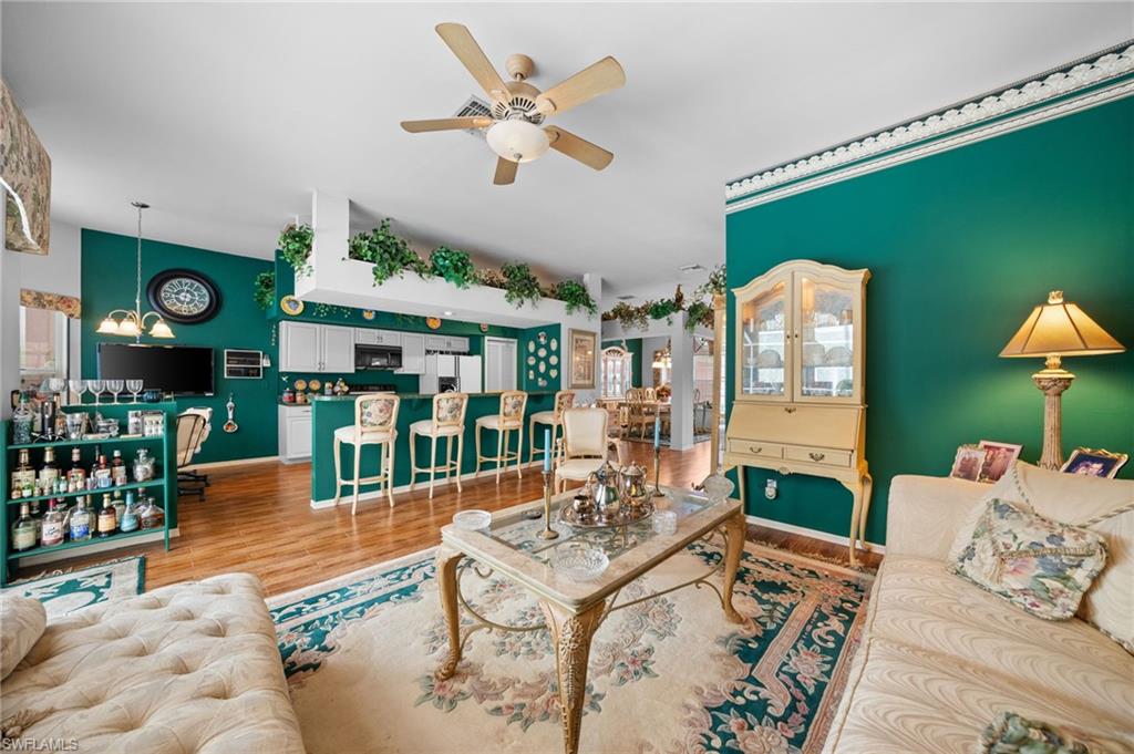 256 Countryside Drive Naples, FL 34104 - Photo 6 of 40