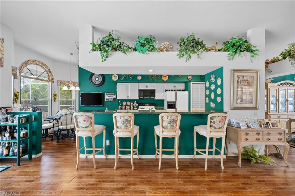 256 Countryside Drive Naples, FL 34104 - Photo 8 of 40