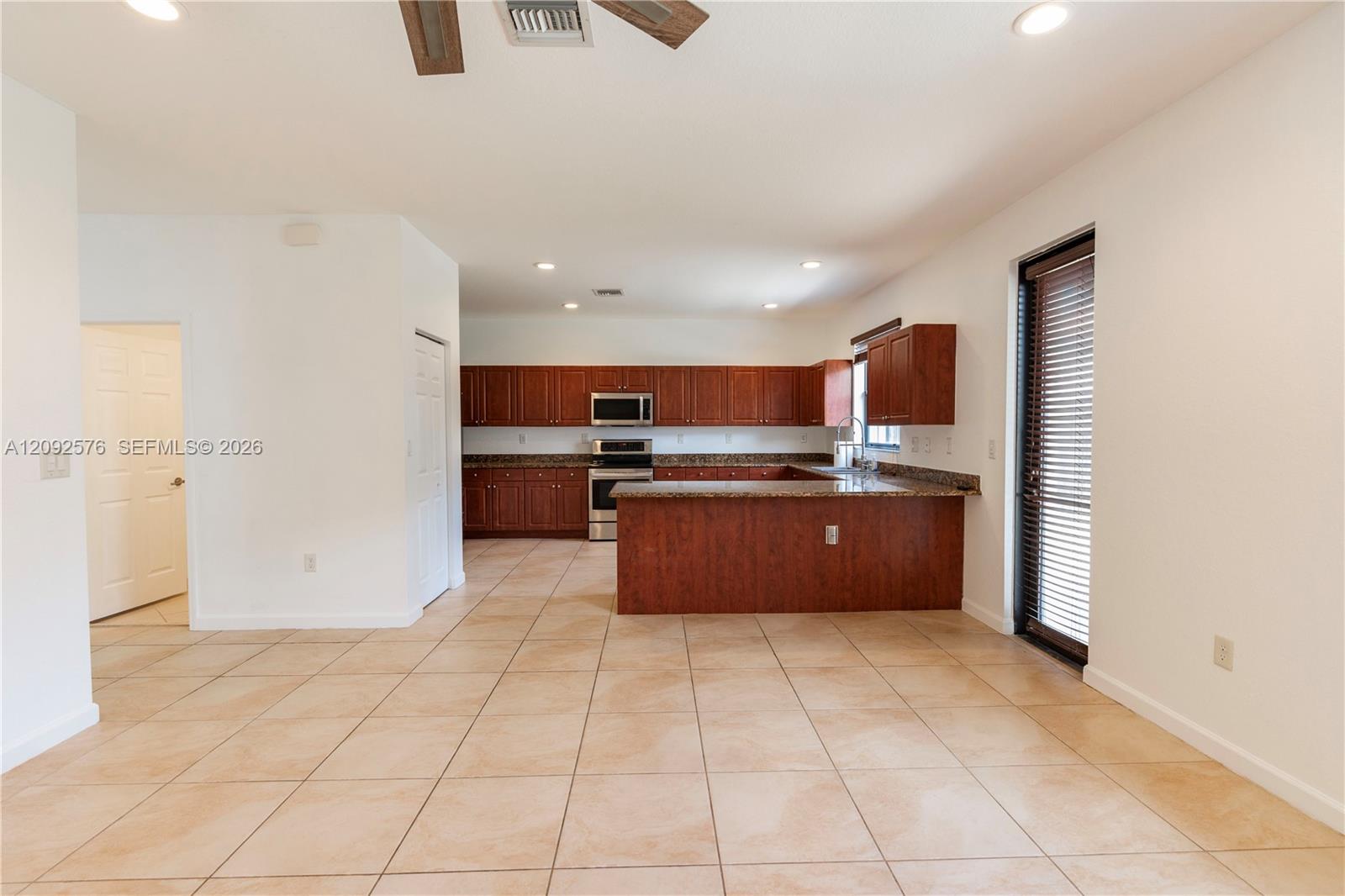 24124 Southwest 113th Path Homestead, FL 33032 - Photo 11 of 32 Gallery Image 11