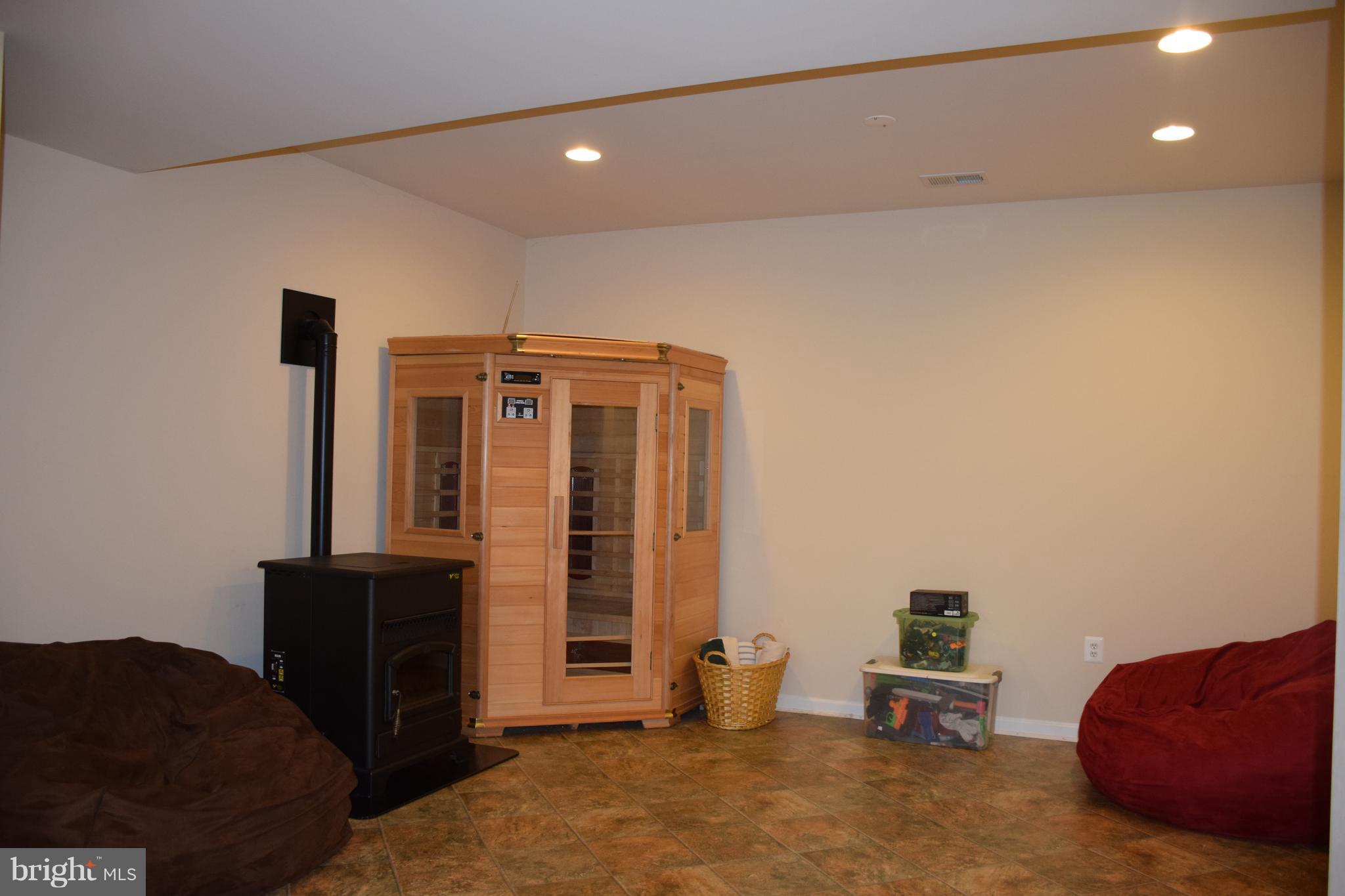 250 Spring Hollow Road Front Royal, VA 22630 - Photo 23 of 30 a living room with furniture