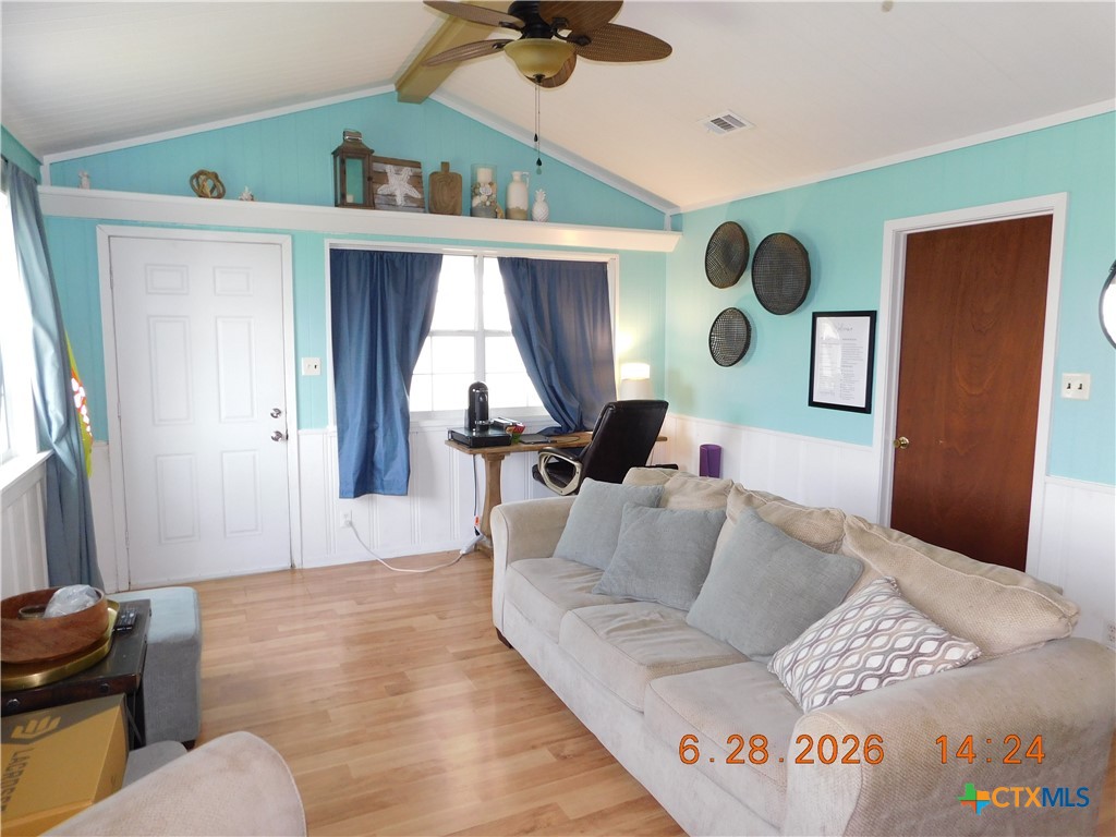 78 Port Street Port Lavaca, TX 77979 - Photo 6 of 29