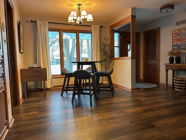 $405,000 | 2004 Hillcrest Drive, St. Cloud, MN 56303