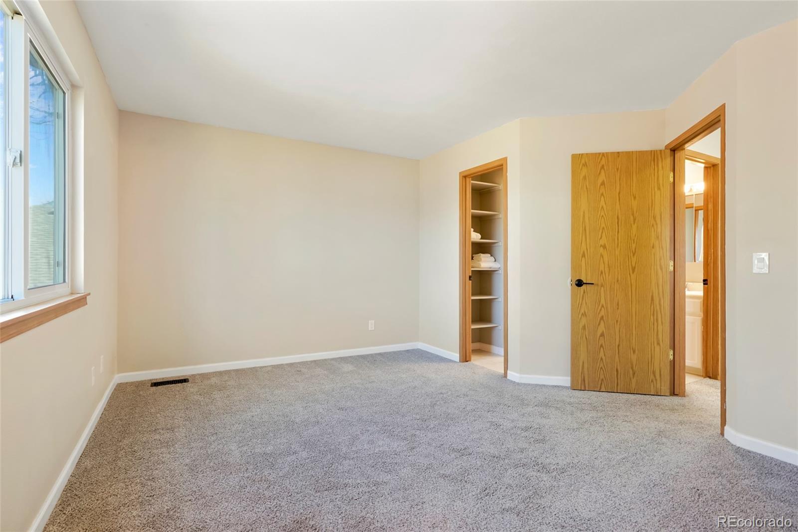 581 Longfellow Lane Highlands Ranch, CO 80126 - Photo 15 of 39