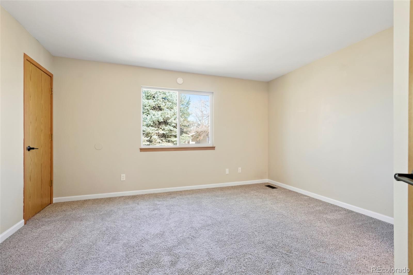 581 Longfellow Lane Highlands Ranch, CO 80126 - Photo 16 of 39