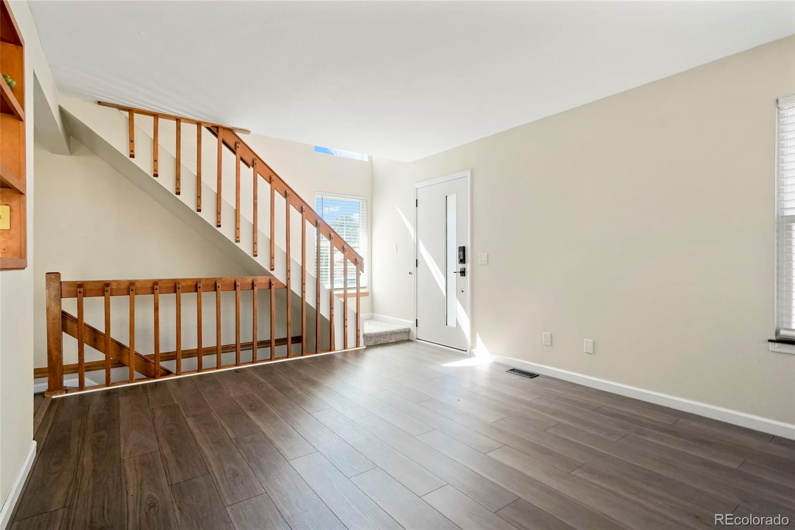 581 Longfellow Lane Highlands Ranch, CO 80126 - Photo 7 of 39