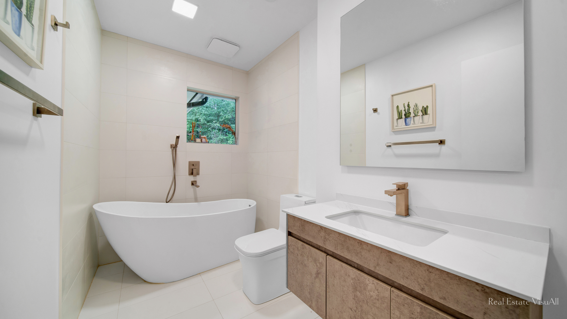 2610 Ridge Road Highland Park, IL 60035 - Photo 22 of 32 a bathroom with a sink and a bathtub
