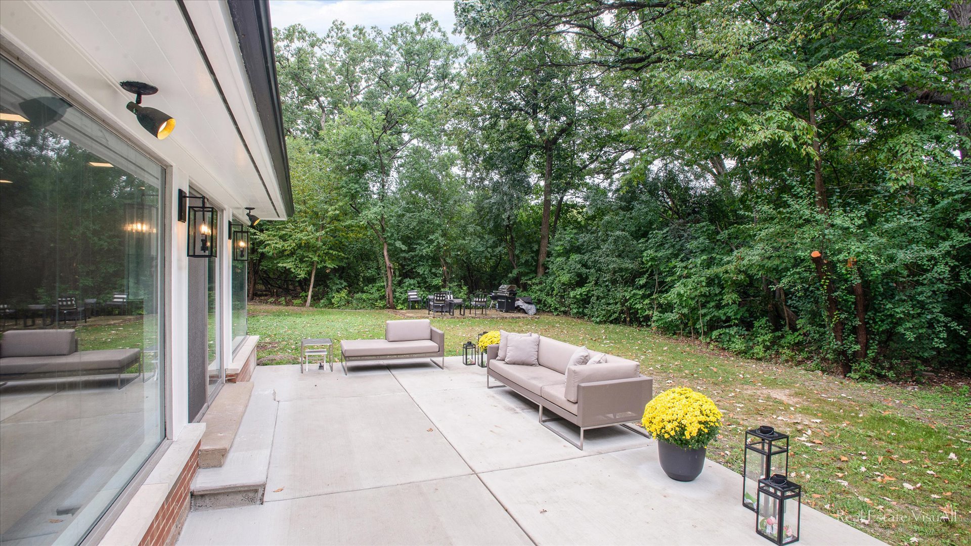 2610 Ridge Road Highland Park, IL 60035 - Photo 23 of 32 a view of swimming pool with lounge chair and garden view