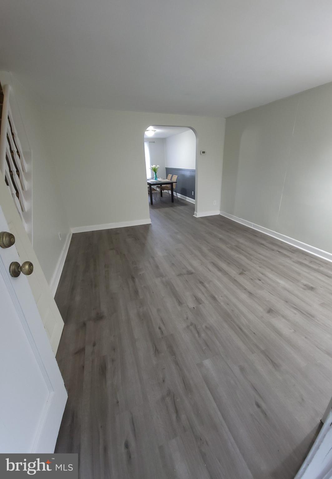 3660 Greenvale Road Baltimore, MD 21229 - Photo 7 of 20 Living Room