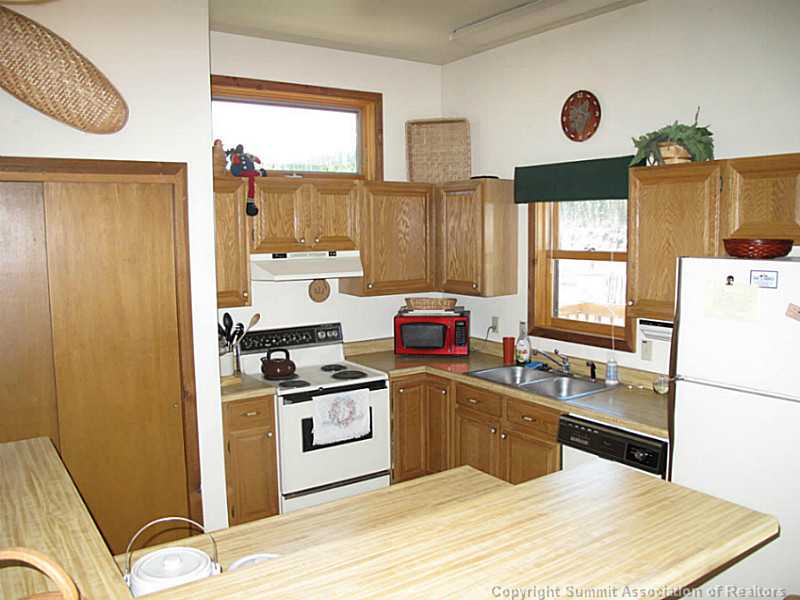 142 Blue Lakes Road Breckenridge, CO 80424 - Photo 8 of 25 Kitchen.
