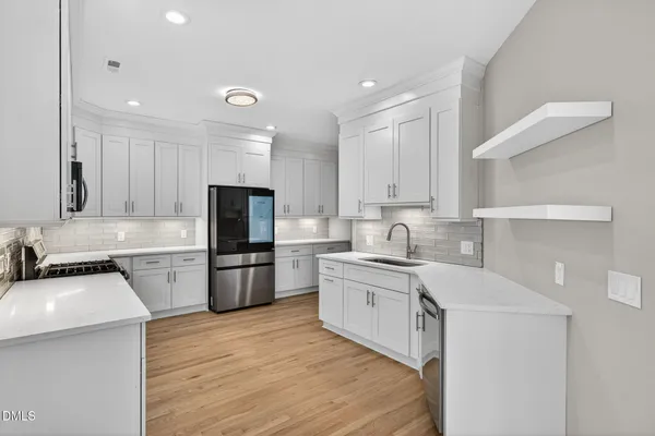 $875,000 | 2004 Clyde Bank Court, Cary, NC 27511