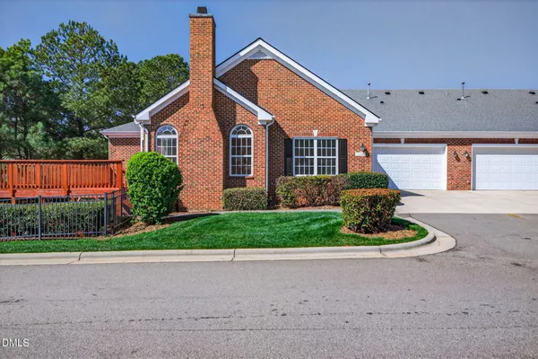 $875,000 | 2004 Clyde Bank Court, Cary, NC 27511