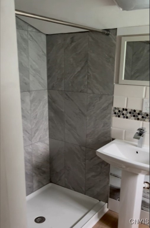 7084 Lakeshore Road Cicero, NY 13039 - Photo 9 of 14