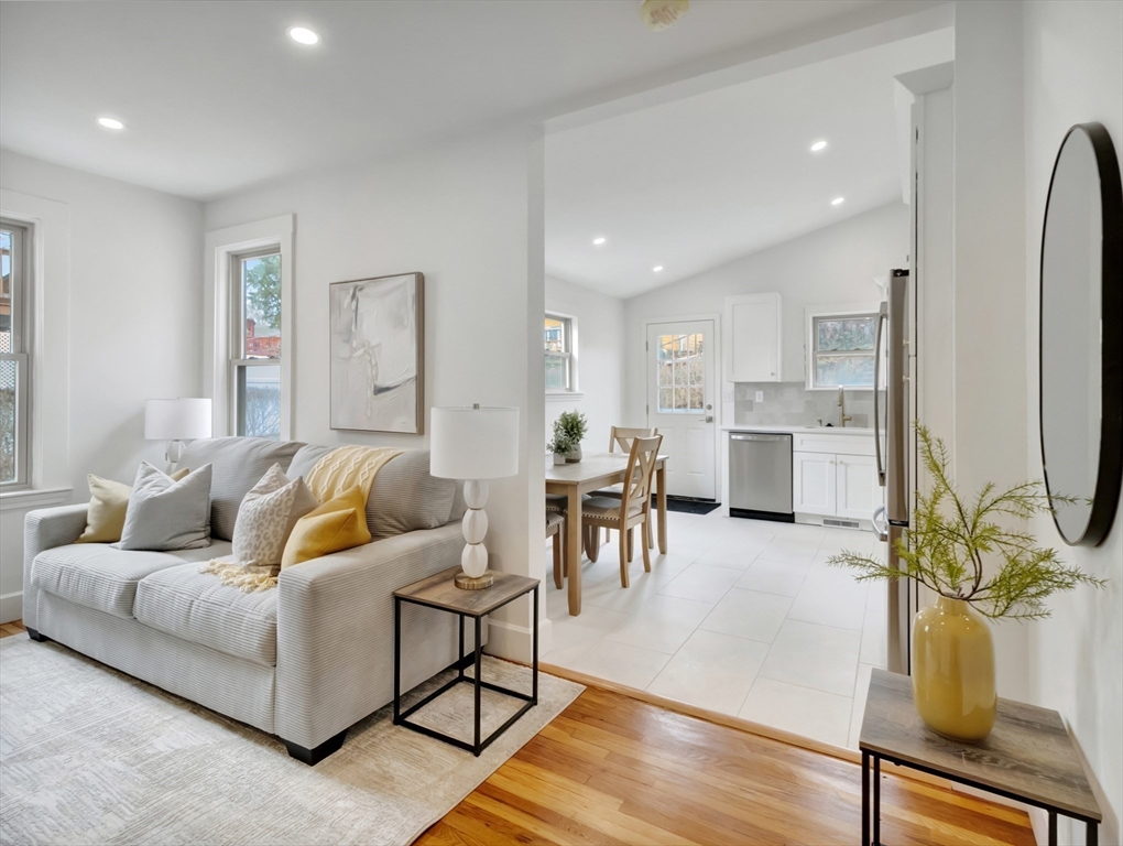 187 Colburn Street, Unit 187 Dedham, MA 02026 - Photo 10 of 27