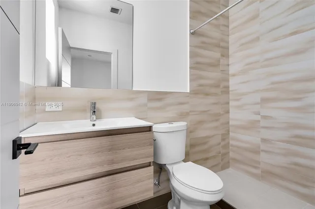 $899,000 | 225 Northwest 40th Court, Miami, FL 33126