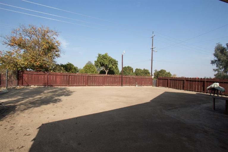 17457 Manning Avenue Reedley, CA 93654 - Photo 22 of 31 Gallery Image 22