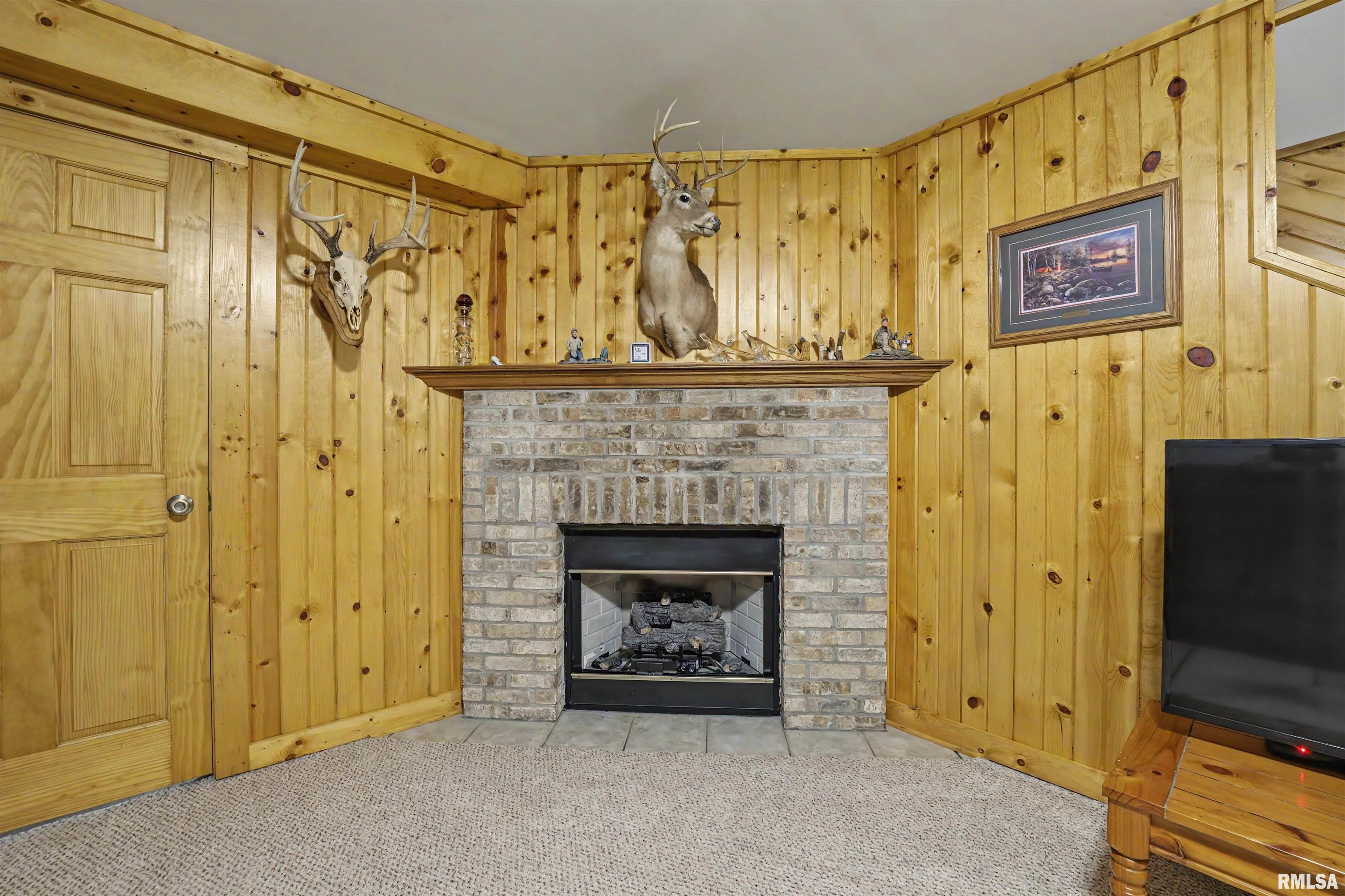 213 Woodlawn Road Lincoln, IL 62656 - Photo 26 of 36