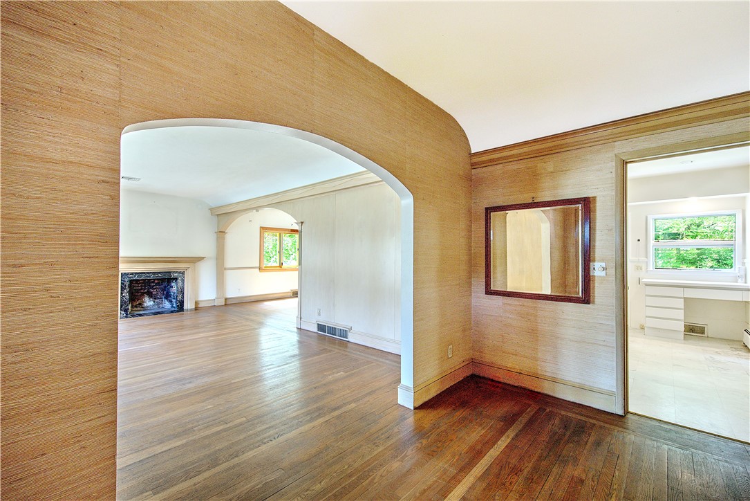 25 Brookway Road Providence, RI 02906 - Photo 5 of 33