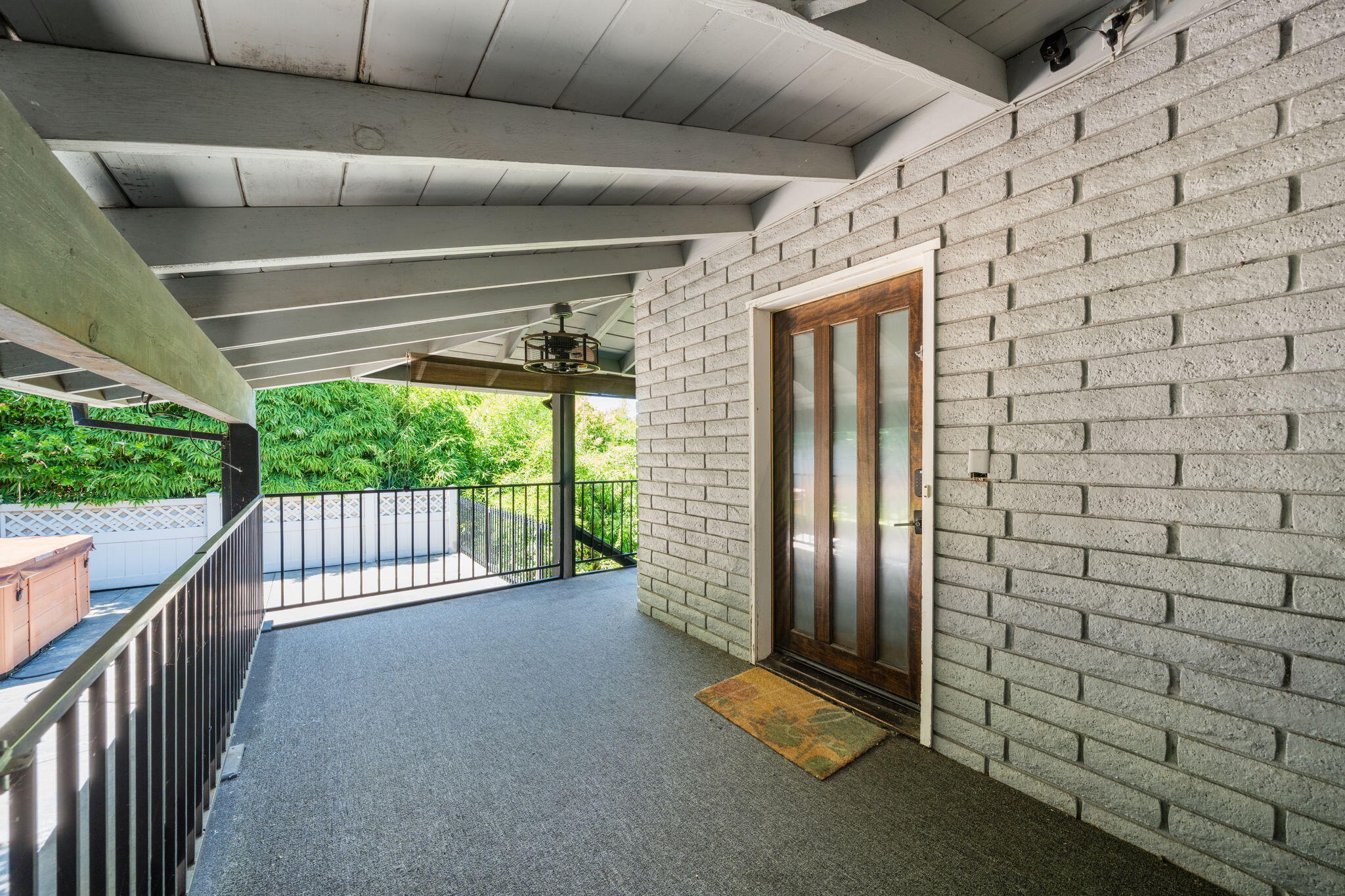 3317 Riverside Drive Anderson, CA 96007 - Photo 8 of 77 Entrance