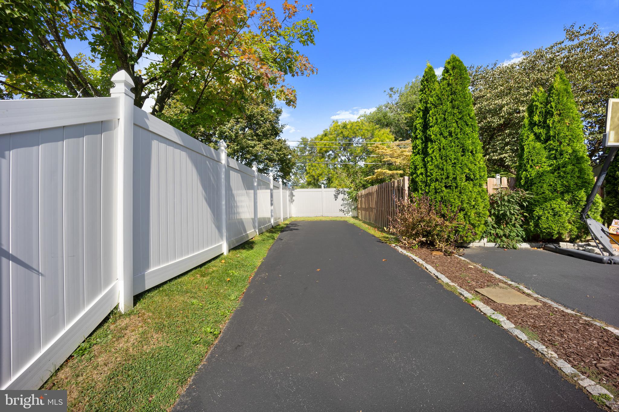 268 Beechwood Avenue Springfield, PA 19064 - Photo 36 of 36 a view of a street with a small yard