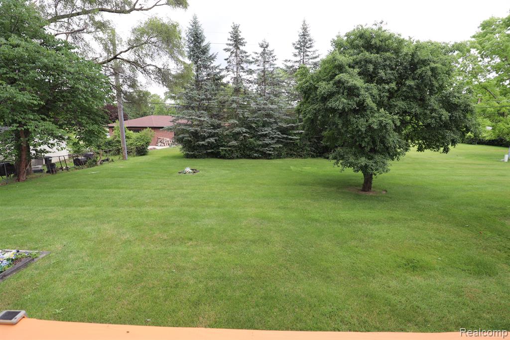 26258 Orchard Lake Road Farmington Hills, MI 48334 - Photo 8 of 22