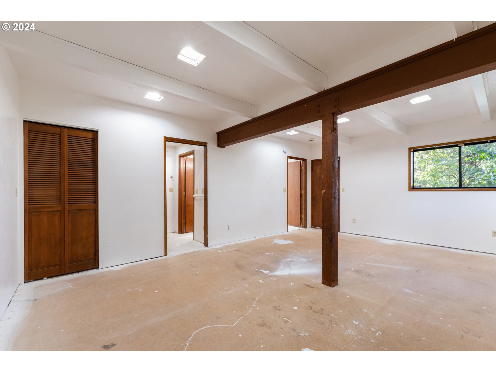 3598 Spring Boulevard Eugene, OR 97405 - Photo 33 of 48 Gallery Image 33