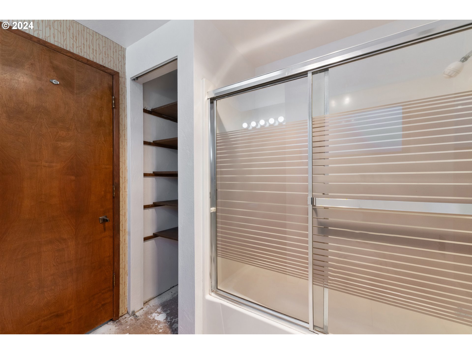 3598 Spring Boulevard Eugene, OR 97405 - Photo 37 of 48 Gallery Image 37