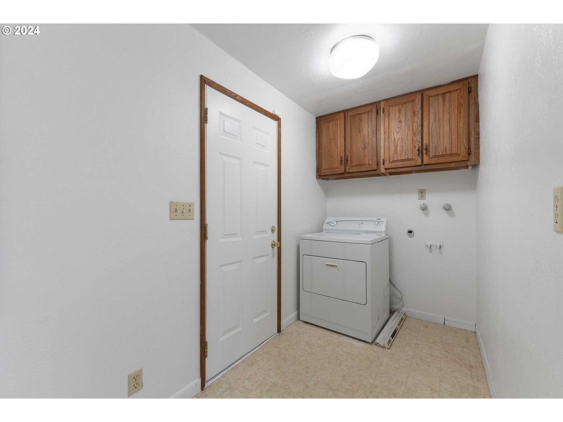 3598 Spring Boulevard Eugene, OR 97405 - Photo 38 of 48 Gallery Image 38