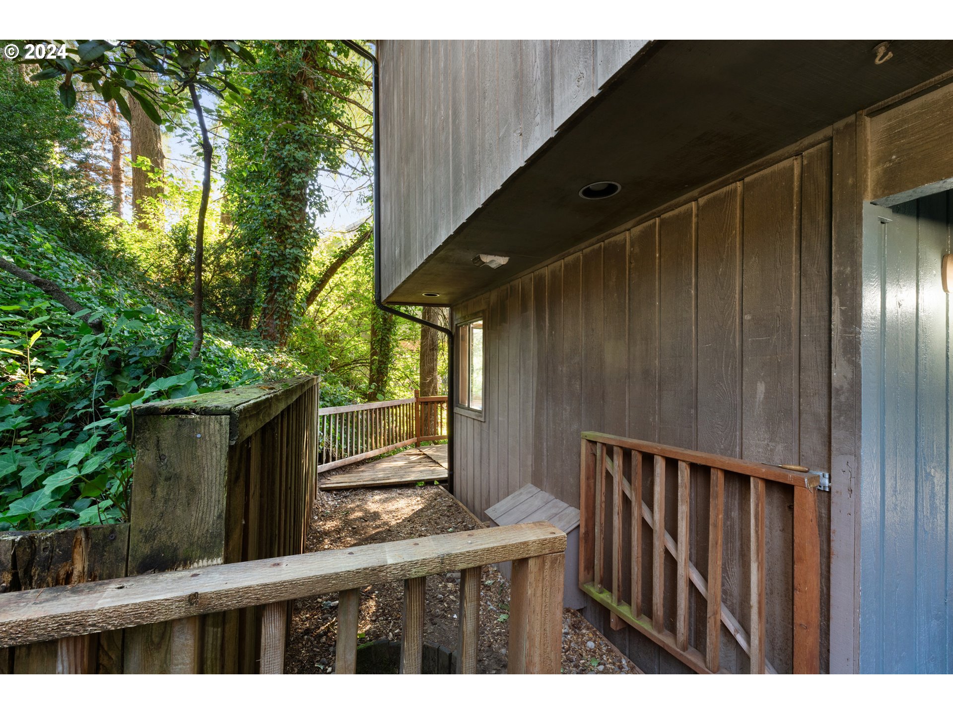 3598 Spring Boulevard Eugene, OR 97405 - Photo 4 of 48 Gallery Image 4