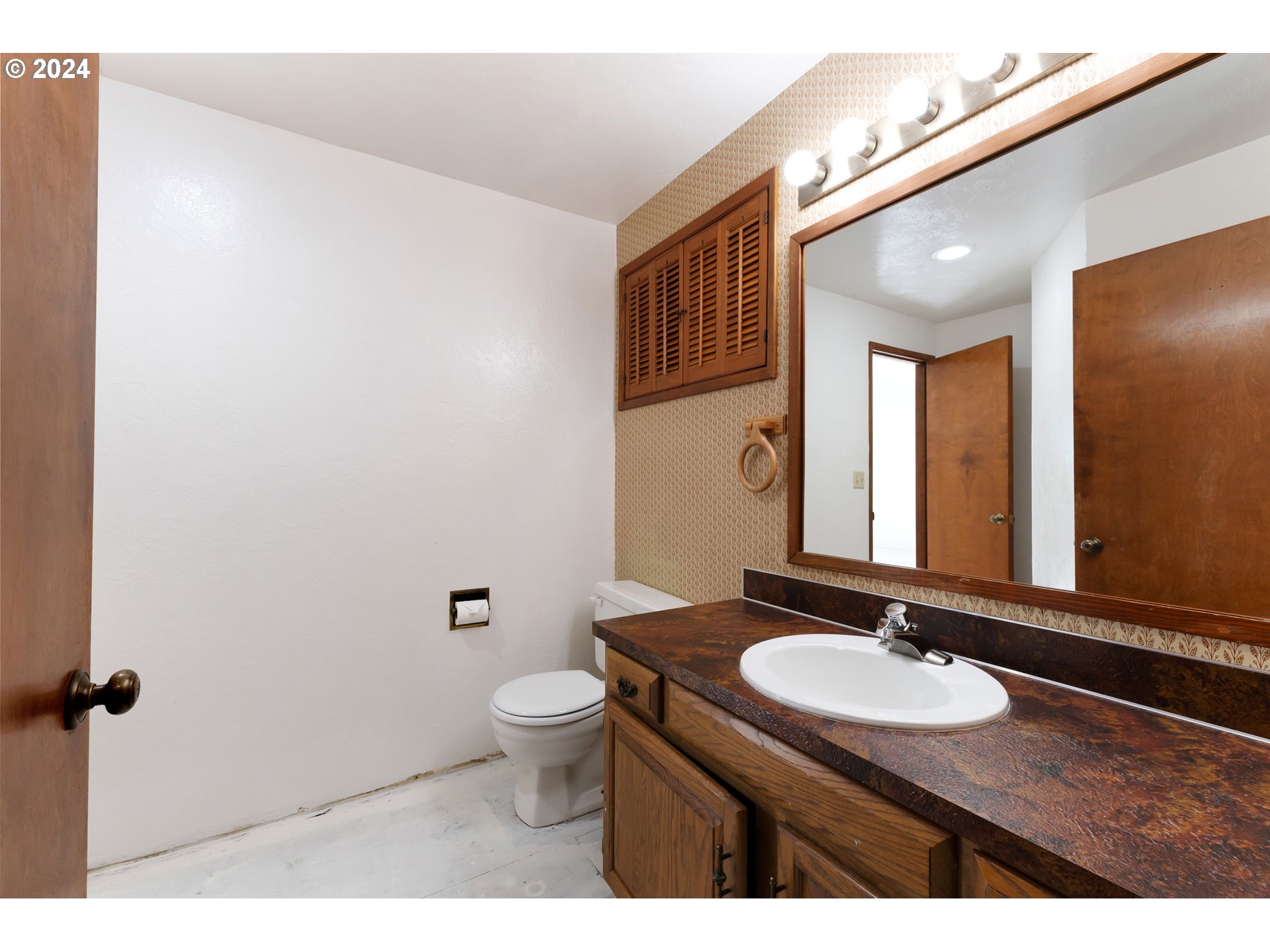 3598 Spring Boulevard Eugene, OR 97405 - Photo 43 of 48 Gallery Image 43
