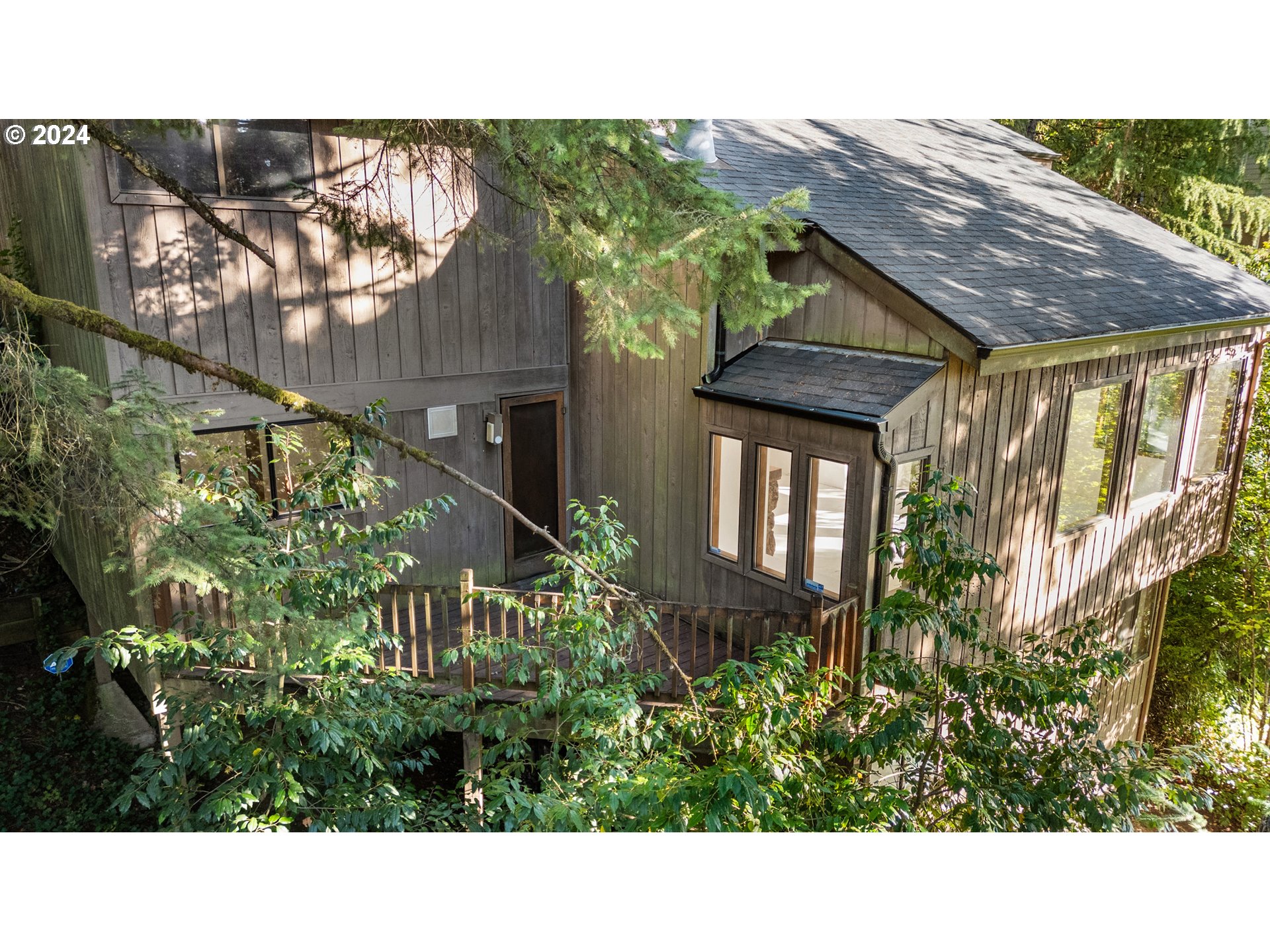 3598 Spring Boulevard Eugene, OR 97405 - Photo 9 of 48 Gallery Image 9