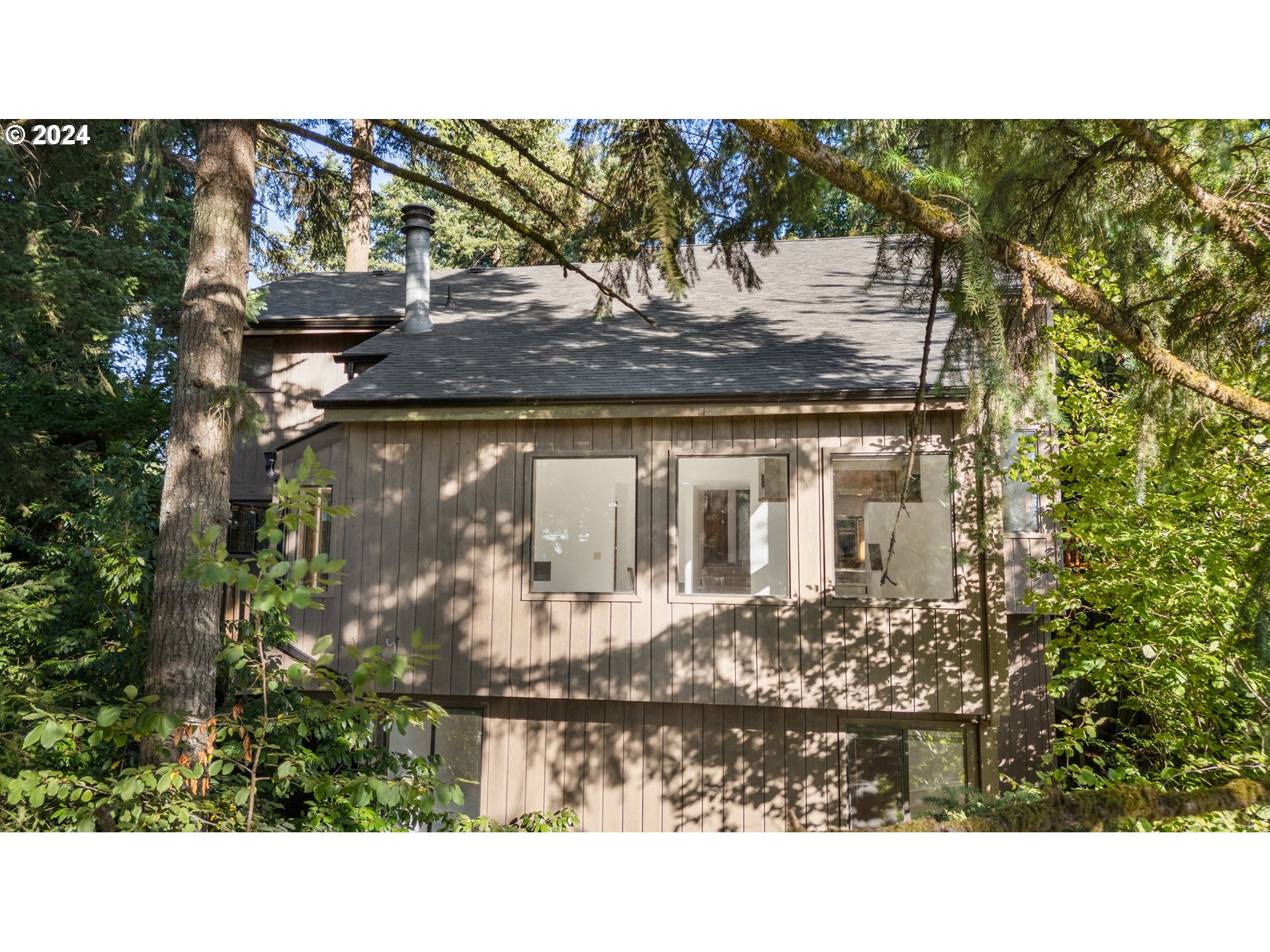 3598 Spring Boulevard Eugene, OR 97405 - Photo 10 of 48 Gallery Image 10